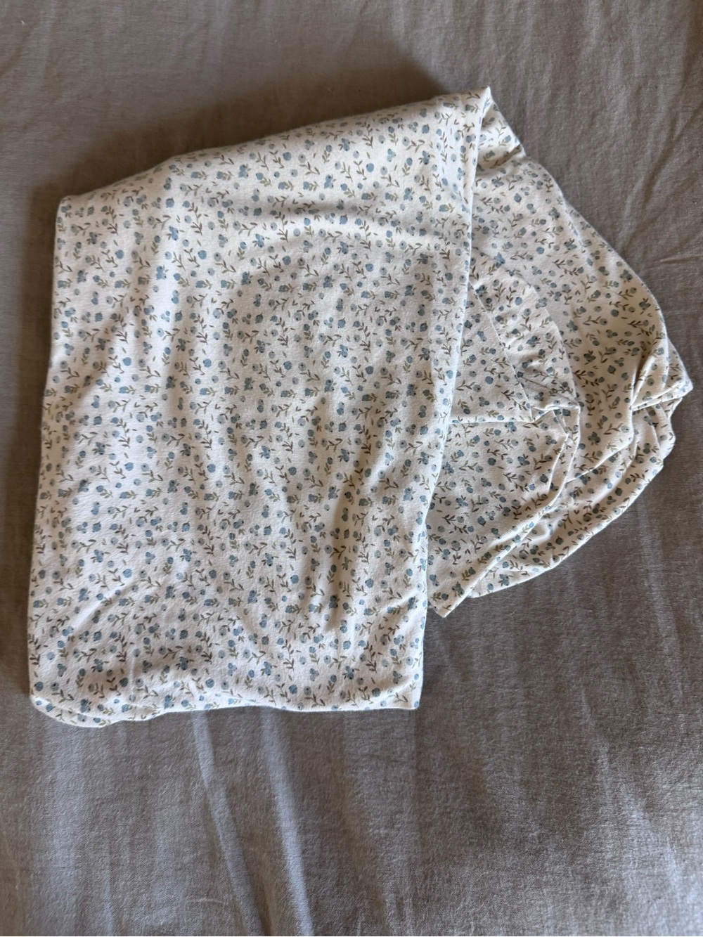Jamie Kay Crib Fitted Sheet- Blueberries 🫐